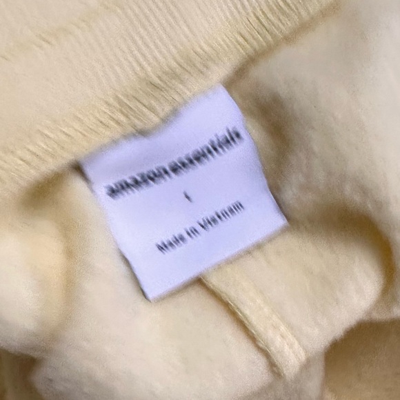 Amazon Essentials yellow joggers, size L - Picture 4 of 5